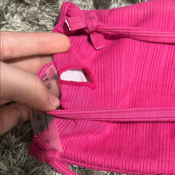 Vibrant Pink Bikini Set size small - Picture 5 of 9